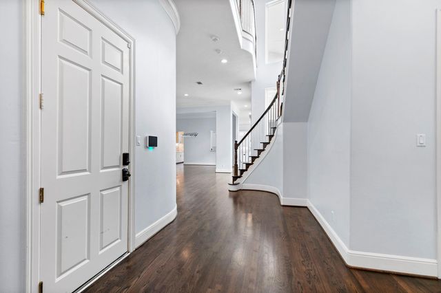4626 Braeburn Drive, Bellaire, TX 77401