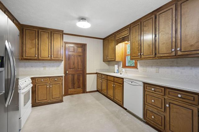 2101 Breconridge SW Drive, Marietta, GA 30064