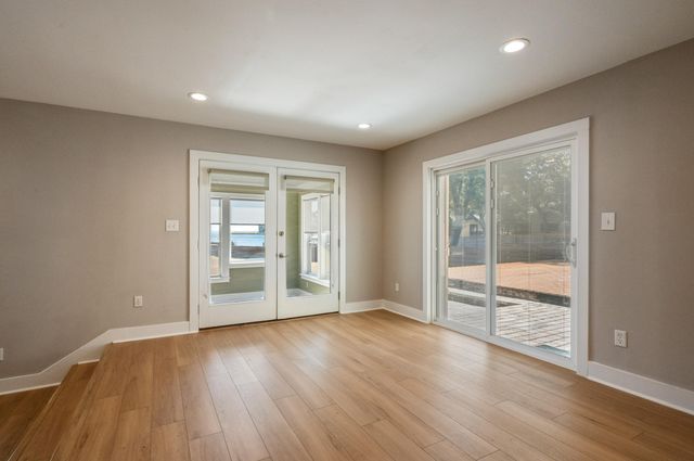 27 Old Ferry Road, Shalimar, FL 32579