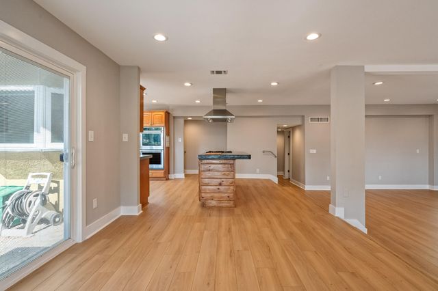 27 Old Ferry Road, Shalimar, FL 32579