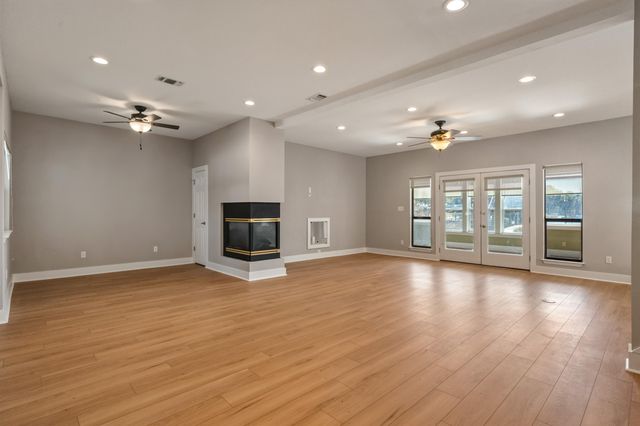 27 Old Ferry Road, Shalimar, FL 32579