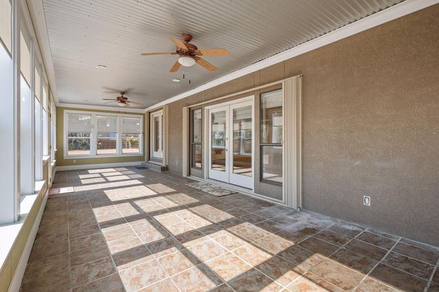 27 Old Ferry Road, Shalimar, FL 32579