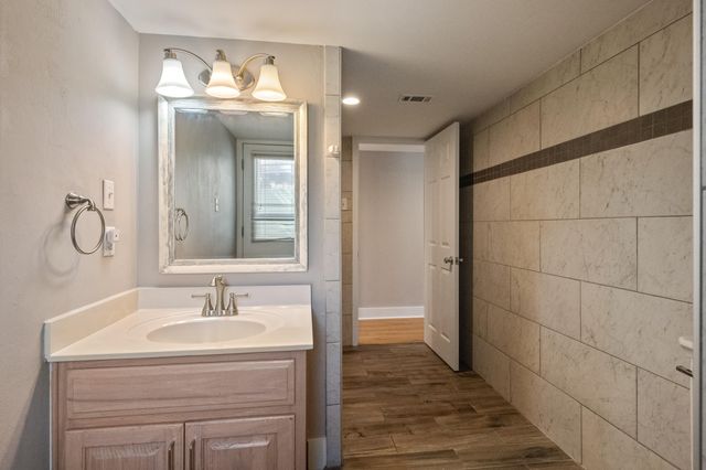 27 Old Ferry Road, Shalimar, FL 32579