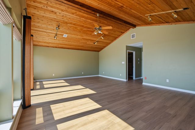 27 Old Ferry Road, Shalimar, FL 32579