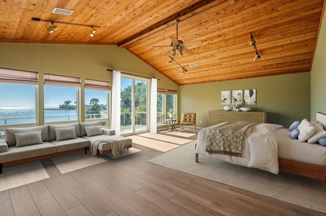 27 Old Ferry Road, Shalimar, FL 32579