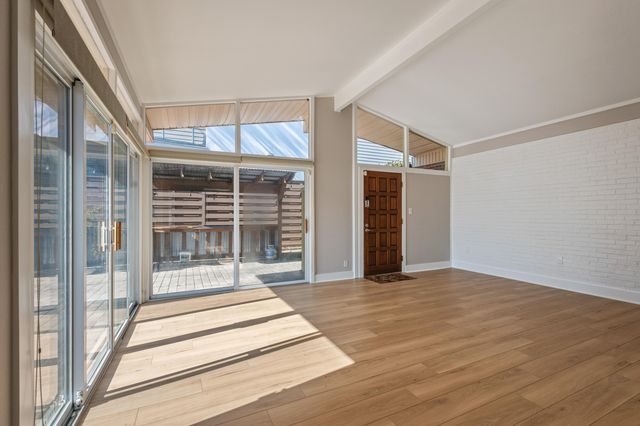 27 Old Ferry Road, Shalimar, FL 32579