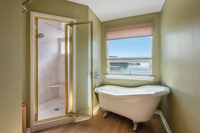 27 Old Ferry Road, Shalimar, FL 32579