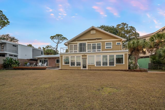 27 Old Ferry Road, Shalimar, FL 32579