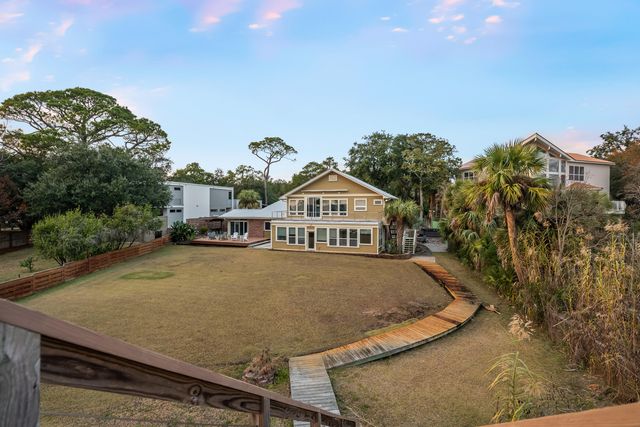 27 Old Ferry Road, Shalimar, FL 32579