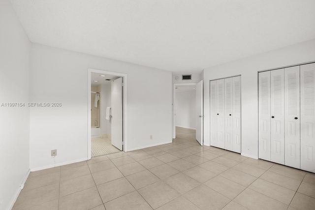 901 SW 128th Avenue 212E, Pembroke Pines, FL 33027