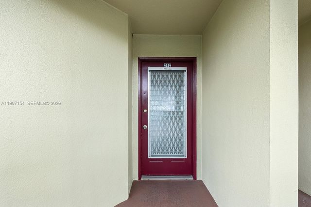 901 SW 128th Avenue 212E, Pembroke Pines, FL 33027