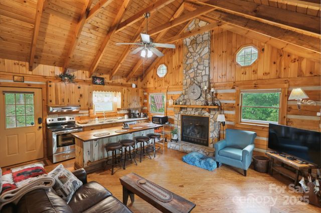 710 River Hills Road, Lansing, NC 28643