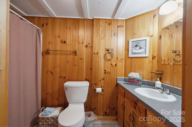 710 River Hills Road, Lansing, NC 28643