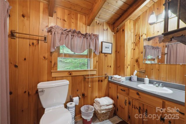 710 River Hills Road, Lansing, NC 28643