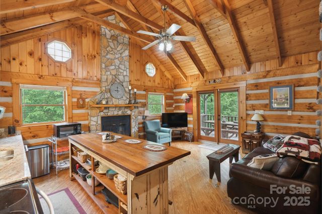 710 River Hills Road, Lansing, NC 28643