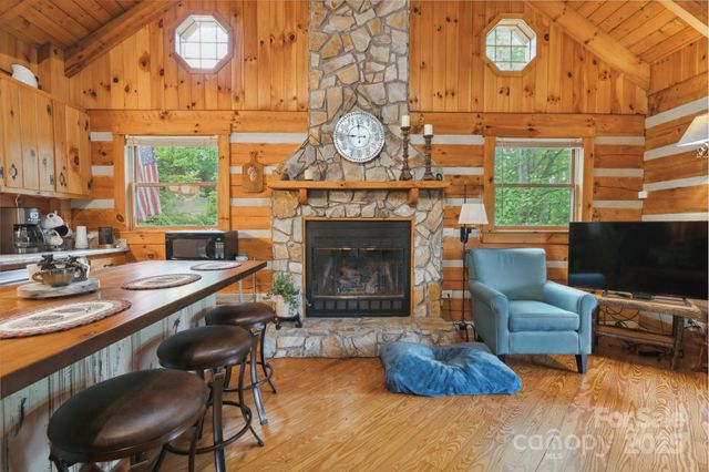 710 River Hills Road, Lansing, NC 28643