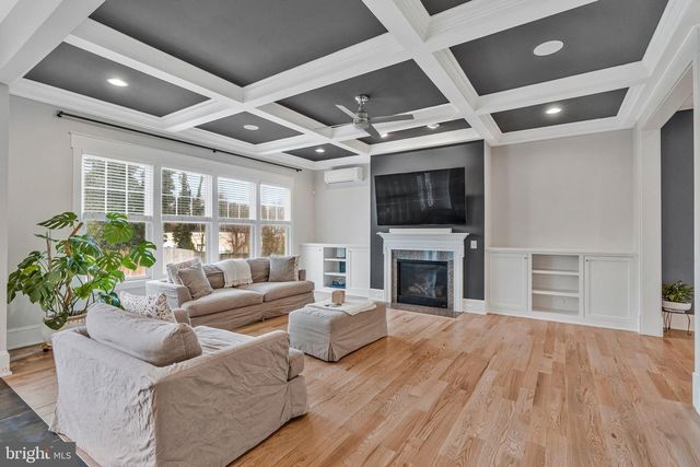 362 PARK ST NE, Vienna, VA 22180