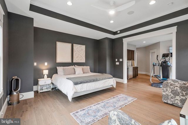 362 PARK ST NE, Vienna, VA 22180