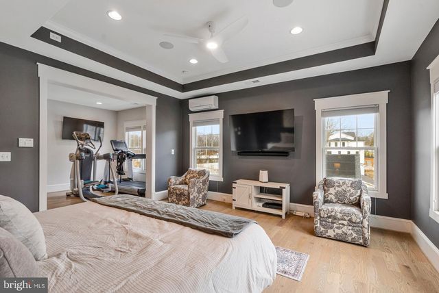 362 PARK ST NE, Vienna, VA 22180