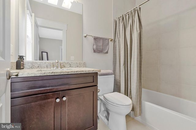 362 PARK ST NE, Vienna, VA 22180