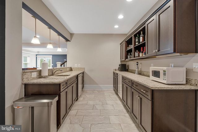 362 PARK ST NE, Vienna, VA 22180