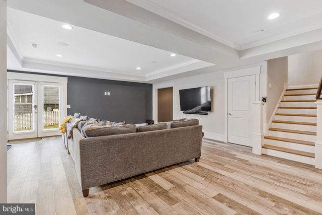 362 PARK ST NE, Vienna, VA 22180