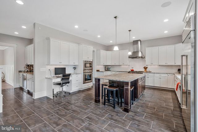 362 PARK ST NE, Vienna, VA 22180