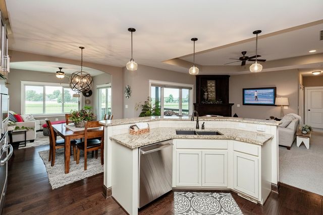 4202 NE Bellagio Circle, Ankeny, IA 50021