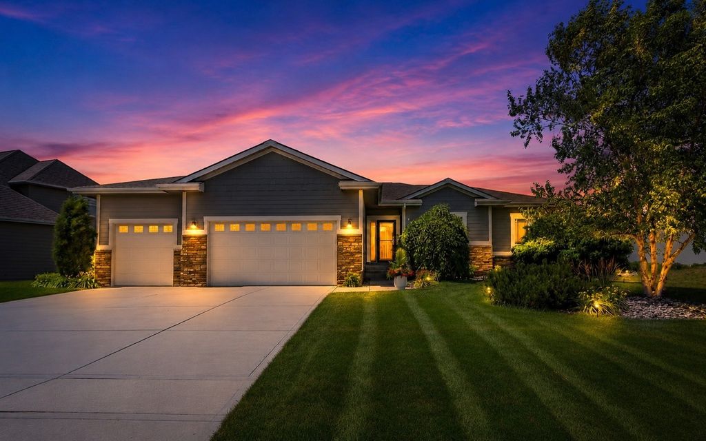 4202 NE Bellagio Circle, Ankeny, IA 50021
