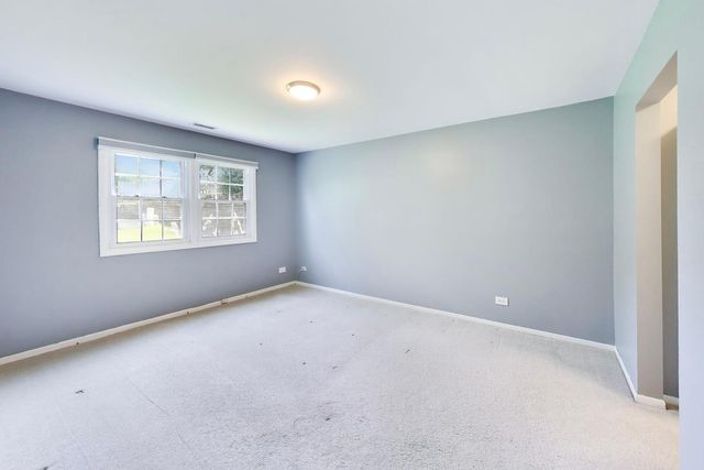 106 Regency Drive 106, Lombard, IL 60148