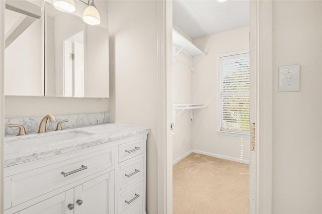 5902 Hornwood Dr B, Houston, TX 77081