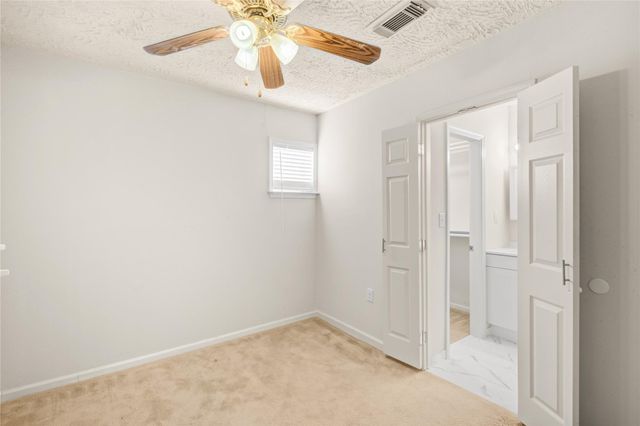 5902 Hornwood Dr B, Houston, TX 77081