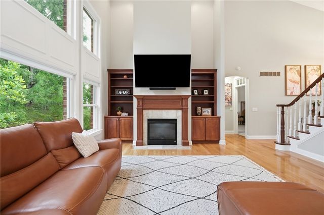 295 N Hills Boulevard, Springboro, OH 45066