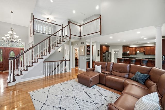 295 N Hills Boulevard, Springboro, OH 45066