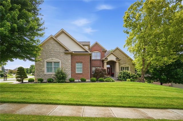295 N Hills Boulevard, Springboro, OH 45066