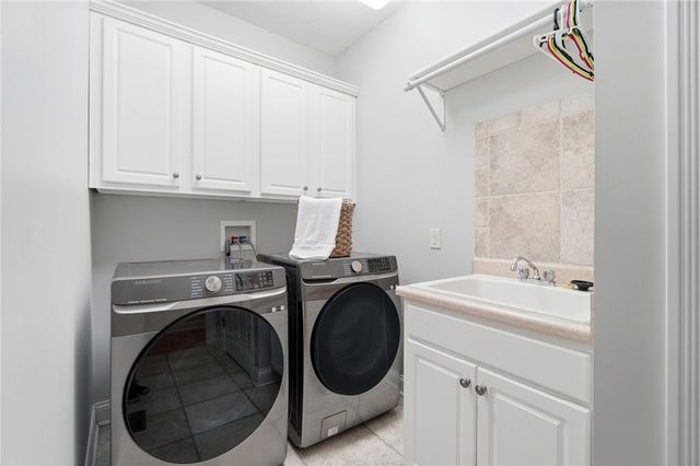 295 N Hills Boulevard, Springboro, OH 45066