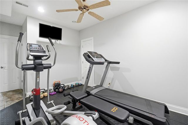 295 N Hills Boulevard, Springboro, OH 45066