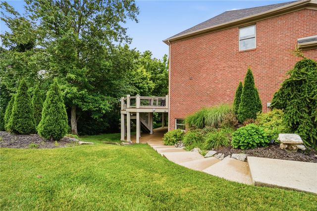 295 N Hills Boulevard, Springboro, OH 45066