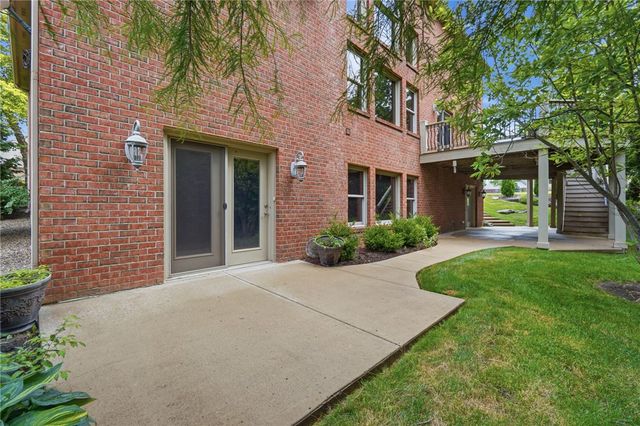 295 N Hills Boulevard, Springboro, OH 45066