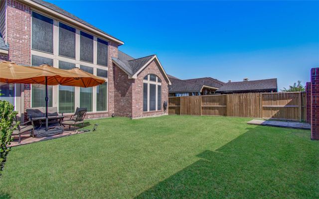 2939 Driftwood Bend Drive, Fresno, TX 77545