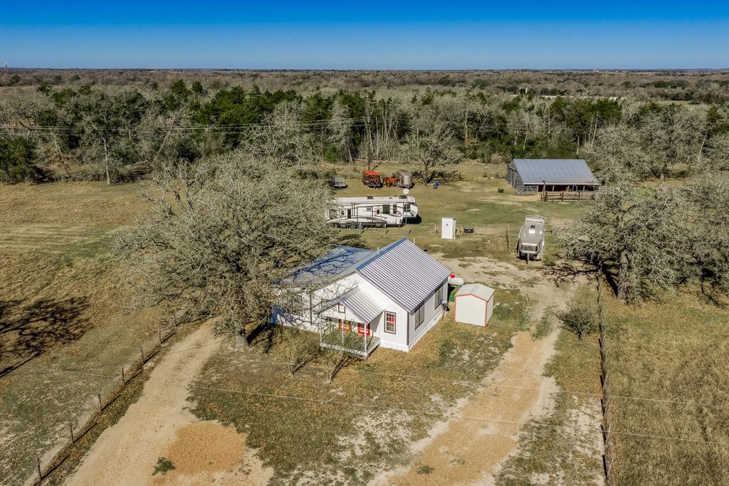 9354 Fm-2780, Burton, TX 77835