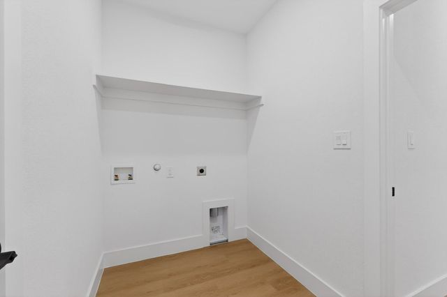 10182 Budtime Lane, Dallas, TX 75217