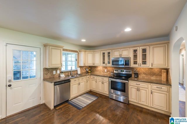 3240 MOCKINGBIRD LANE, Hoover, AL 35226