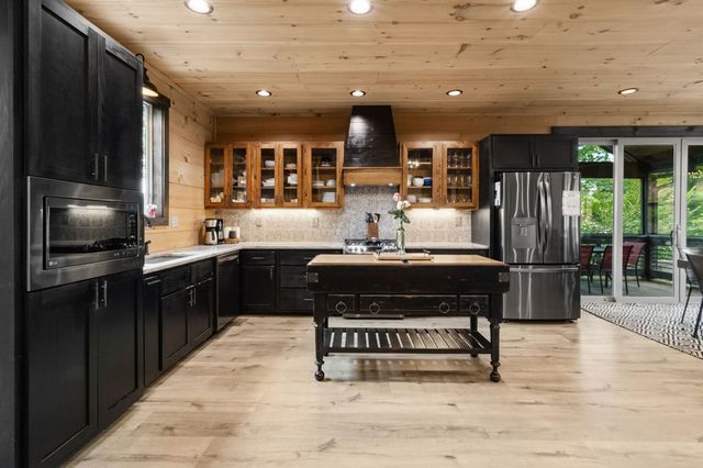 254 Leatherwood Mountain Road, Ellijay, GA 30540