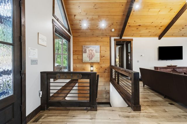 254 Leatherwood Mountain Road, Ellijay, GA 30540