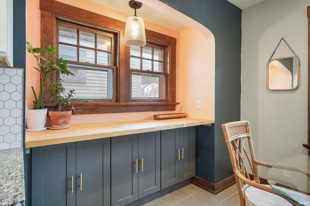 3918 Fairfield Avenue, Fort Wayne, IN 46807