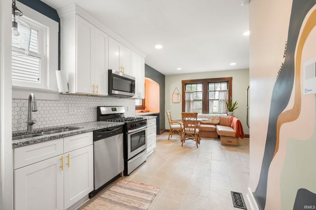 3918 Fairfield Avenue, Fort Wayne, IN 46807