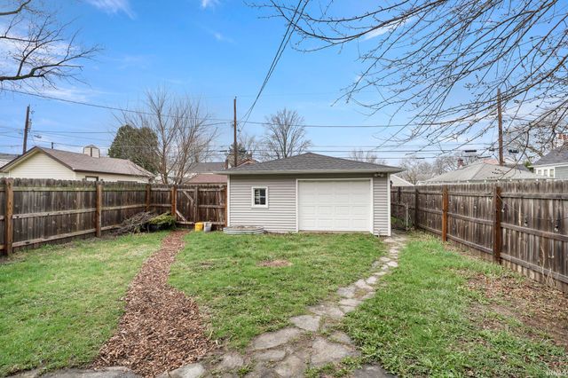 3918 Fairfield Avenue, Fort Wayne, IN 46807