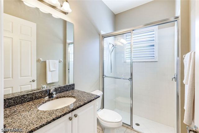3224 Pacific DR, Naples, FL 34119