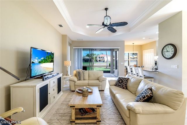 3224 Pacific DR, Naples, FL 34119